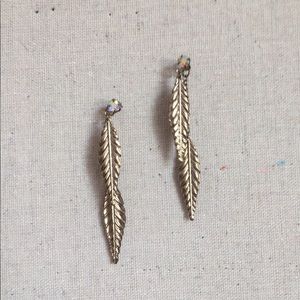 Claire’s Double Feather Dangle
